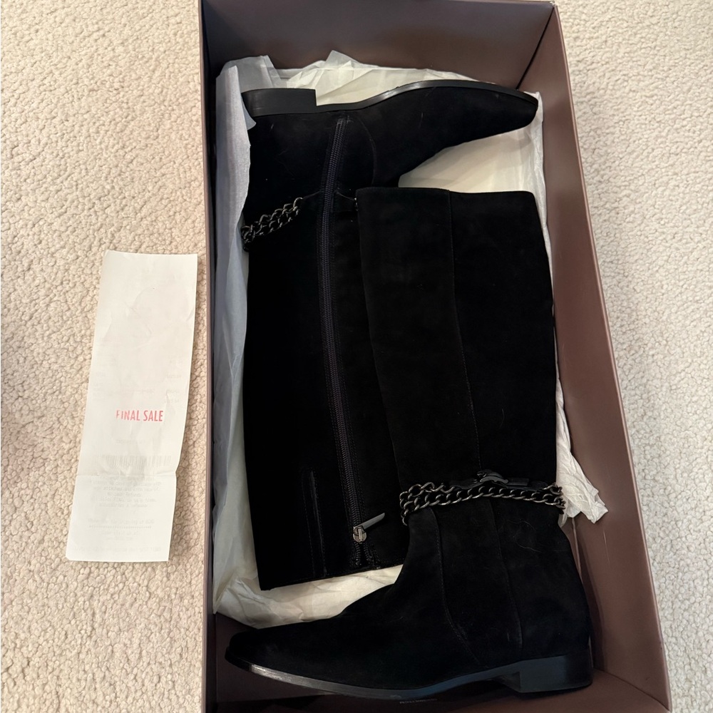 Black Knee-High Boots with Chain Detail